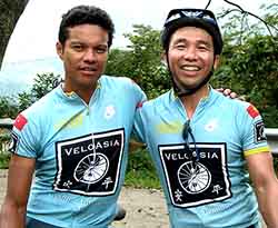 Le Van Sinh Vietnam cycling guide with Tony Cruz US Pro cycling champion